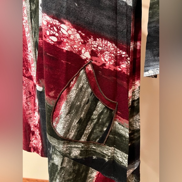 New, NWOT, Parsley & Sage Boutique Beautiful Asymmetrical Tunic Top Medium - Picture 6 of 10